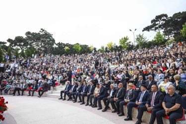 Xətai rayonunda "28 may- Müstəqillik Günü"nə həsr edilmiş bayram konserti təşkil olunub+VİDEO