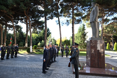 Heydər Əliyev adına Hərbi İnstitutda “Zəfər Günü”nün dördüncü ildönümünə həsr olunmuş  konfrans keçirilib.