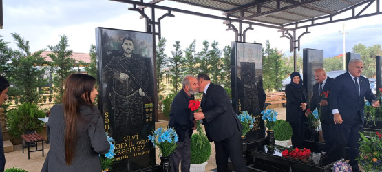 Vətən Müharibəsi şəhidi Məmmədov Fuad Valeryeviçin anım günündə məzarı rayon ictimaiyyəti tərəfindən ziyarət olunub