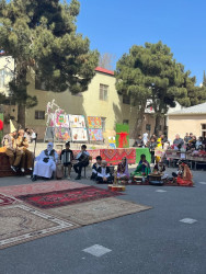 Xətai rayonunda Novruz Bayramı münasibətilə rayon məktəblərində silsilə tədbirlər təşkil olunub.