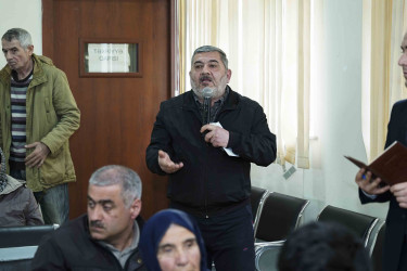 Rayon İcra Hakimiyyətinin başçısı 204 saylı tam orta məktəbdə vətəndaşlarla görüşüb