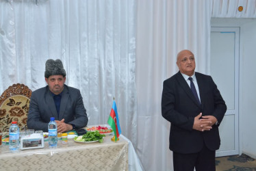 Xətai rayonunda Aprel şəhidlərinin anım günü ilə əlaqədar ehsan süfrəsi təşkil olundu