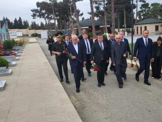 Vətən Müharibəsi şəhidi Abbaslı Arif Firuz oğlunun anım günündə məzarı rayon ictimaiyyəti tərəfindən ziyarət olunub