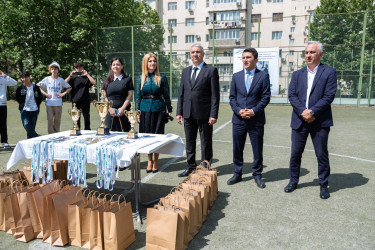 Xətai rayonunda Ulu Öndər Heydər Əliyevin anadan olmasının 101-ci ildönümünə həsr edilmiş futbol turniri keçirilib