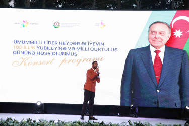 Xətai rayonunda Ümummilli lider Heydər Əliyevin 100 illik yubileyi və Milli Qurtuluş Günü münasibətilə möhtəşəm konsert proqramı və atəşfəşanlıq  təşkil olunub+VİDEO