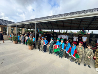 Vətən Müharibəsi şəhidləri  Məmmədov Rövlan Qurban oğlu və Əliyev Samir Əliheydər oğlunun  məzarları ziyarət olunub