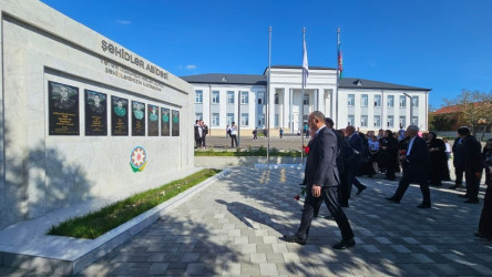 59 nömrəli tam orta məktəbdə Vətən Müharibəsi şəhidi Umudlu Elmir Pərviz oğlunun anım günü tədbiri keçirilib