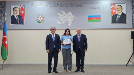 Xətai rayonunda “Heydər Əliyev və Azərbaycan tarixi” mövzusunda referat müsabiqəsinin qalibləri mükafatlandırılıb