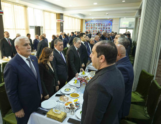 Xətai rayonunda Aprel şəhidlərinin xatirəsinə ehsan süfrəsi təşkil olunub