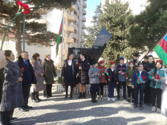 Vətən Müharibəsi şəhidi  Şikarov Nəcəf Şikar  oğlunun anım günü münasibətilə  24 saylı tam orta məktəbdə  anım tədbiri keçirilib.