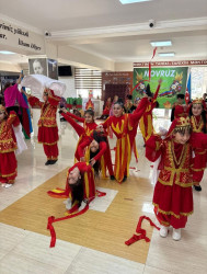 Xətai rayonunda Novruz Bayramı münasibətilə rayon məktəblərində silsilə tədbirlər təşkil olunub.