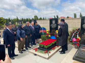 Xətai rayonunda Vətən Müharibəsi şəhidi Məmmədov Rövlan Qurban oğlunun xatirəsi yad edilib