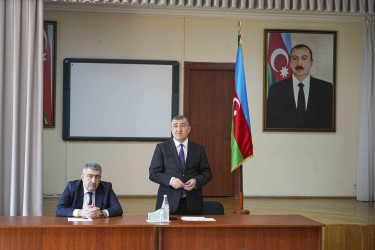 Rayon İcra Hakimiyyətinin başçısı 56 saylı tam orta məktəbdə vətəndaşlarla görüşüb