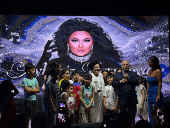 Xətai rayonunda Əməkdar artist Aybəniz Haşımovanın iştirakı ilə  konsert proqramı təşkil olunub