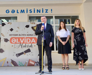 Xətai rayon məktəblərində "Son Zəng" çalındı
