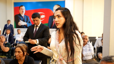 55 nömrəli məktəbdə RİH başçısının səyyar qəbulu keçirildi