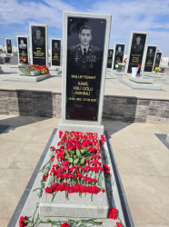 Vətən Müharibəsi şəhidləri İbrahimli Xeyrulla Mais oğlu və Rəhimli Kamil Vəli oğlunun məzarları ziyarət edilib