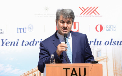 Türkiyə-Azərbaycan Universitetində Bilik Günü tədbiri keçirilib