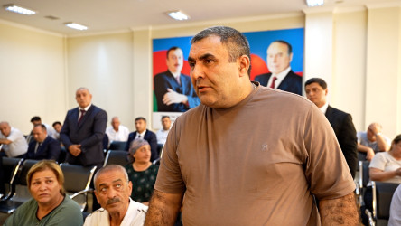55 nömrəli məktəbdə RİH başçısının səyyar qəbulu keçirildi