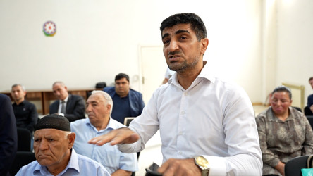 254 nömrəli məktəbdə RİH başçısının səyyar qəbulu keçirildi