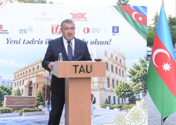 Türkiyə-Azərbaycan Universitetində Bilik Günü tədbiri keçirilib
