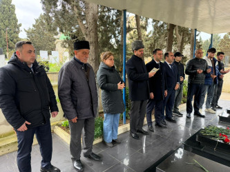 21.04.2026-ci il tarixdə Birinci Qarabağ Müharibəsi şəhidi Səmədov Şahin Məzahir  oğlunun  məzarı ziyarət edilib