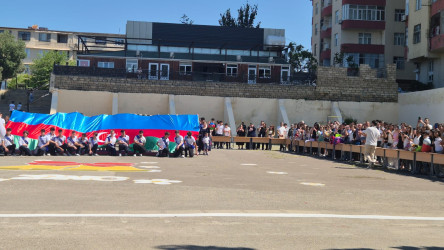 Xətai rayon məktəblərində "Son Zəng" çalındı