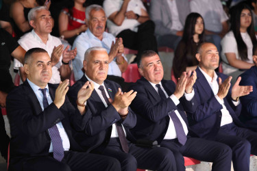 Xətai rayonunda "26 avqust-Beynəlxalq Azərbaycan Muğamı və Musiqisi Günü" münasibətilə muğam axşamı təşkil olunub+VİDEO
