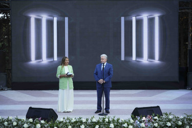 Xətai rayonunda Xalq şairi Sabir Rüstəmxanlının 80 illik yubileyinə həsr olunmuş təntənəli tədbir keçirilib+VİDEO