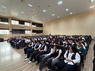 Xətai rayonunda “Gender bərabərliyi dövlət siyasətinin prioritet istiqamətlərindən biridir” mövzusunda maarifləndirici tədbir keçirilib