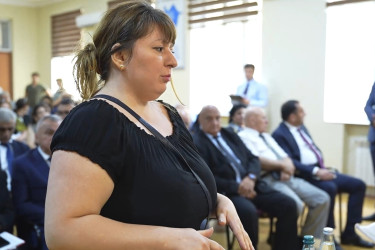 Rayon İcra Hakimiyyətinin başçısı 27 saylı tam orta məktəbdə vətəndaşlarla görüşü təşkil olunub