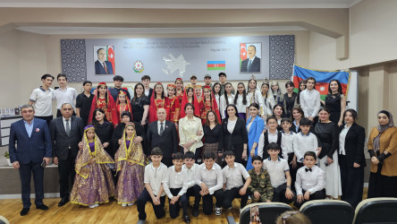 Xətai rayonunun orta ümumtəhsil məktəblərində Ümummilli lider Heydər Əliyevin anadan olmasının 103-cü ildönümü münasibətilə silsilə tədbirlər keçirilib.