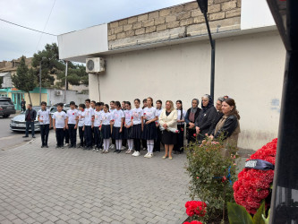 28 oktyabr 2026-cı il tarixində Vətən Müharibəsi şəhidi  Babayev İqbal Zəki oğlunun xatirə lövhəsinin qarşısında anım tədbiri keçirilib. 