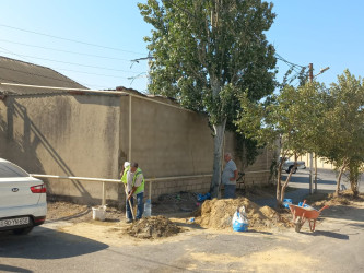 Xətai rayonunun Kazımağa Kərimov küçəsində kompleks abadlıq işləri aparılır