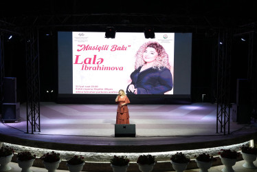 Xətai rayonunda gənc müğənni Lalə İbrahimovanın konserti keçirilib