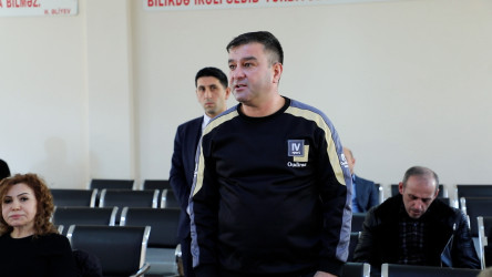 Rayon İcra Hakimiyyətinin başçısı 48 saylı tam orta məktəbdə vətəndaşlarla görüşüb