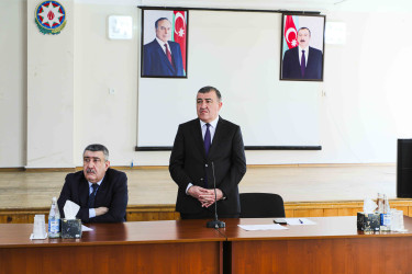 Rayon İcra Hakimiyyətinin başçısı 48 saylı tam orta məktəbdə vətəndaşlarla görüşüb