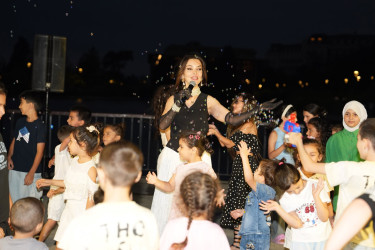 Xətai rayonunda Nizami parkında sakinlər üçün konsert proqramı təşkil olunub