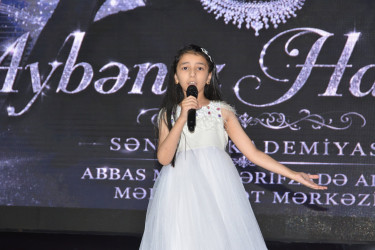 Xətai rayonunda Əməkdar artist Aybəniz Haşımovanın iştirakı ilə  konsert proqramı təşkil olunub