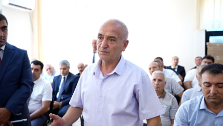 63 nömrəli məktəbdə RİH başçısının səyyar qəbulu keçirildi