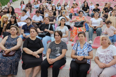 Heydər Əliyev adına istirahət parkında Samirə Rəcəblinin konserti keçirilib
