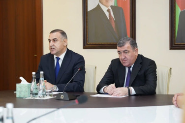 Xocalı soyqırımının 34-cü  ildönümü ilə bağlı  Xətai rayon İcra Hakimiyyətində Xocalıdan olan  şəhid ailələri ilə görüş keçirilib