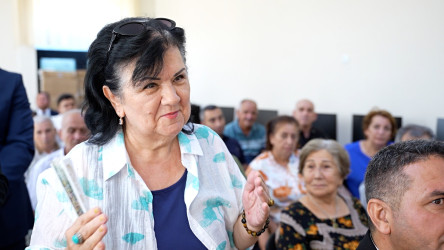 63 nömrəli məktəbdə RİH başçısının səyyar qəbulu keçirildi
