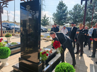 Antiterror tədbirləri zamanı şəhid olmuş İsmiyev Zeynal Mustafa oğlunun məzarı ziyarət edilib.