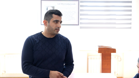 Rayon İcra Hakimiyyətinin başçısı 56 saylı tam orta məktəbdə vətəndaşlarla görüşüb