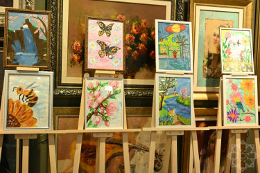 Xətai Sənət Mərkəzində “Baharın rəngləri” adlı sərgi açılıb.