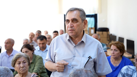 63 nömrəli məktəbdə RİH başçısının səyyar qəbulu keçirildi