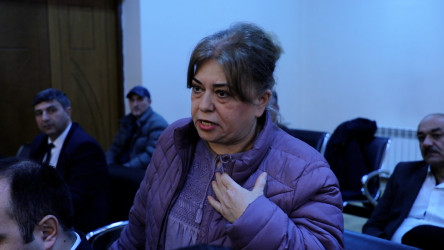 Rayon İcra Hakimiyyətinin başçısı 55 saylı tam orta məktəbdə vətəndaşlarla görüşüb