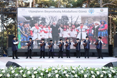 Xətai rayonunda 1 İyun-Uşaqların Beynəlxalq Müdafiəsi Günü ilə əlaqədar konsert proqramı təşkil olunub+VİDEO