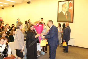 Xətai rayonunda 8 Mart – Beynəlxalq Qadınlar Günü münasibətilə “Azərbaycan cəmiyyətində qadınlar: ənənələr və çağırışlar” mövzusunda tədbir keçirilib